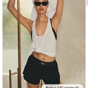 ALO Yoga Black Match Point Size Small Athletic Shorts